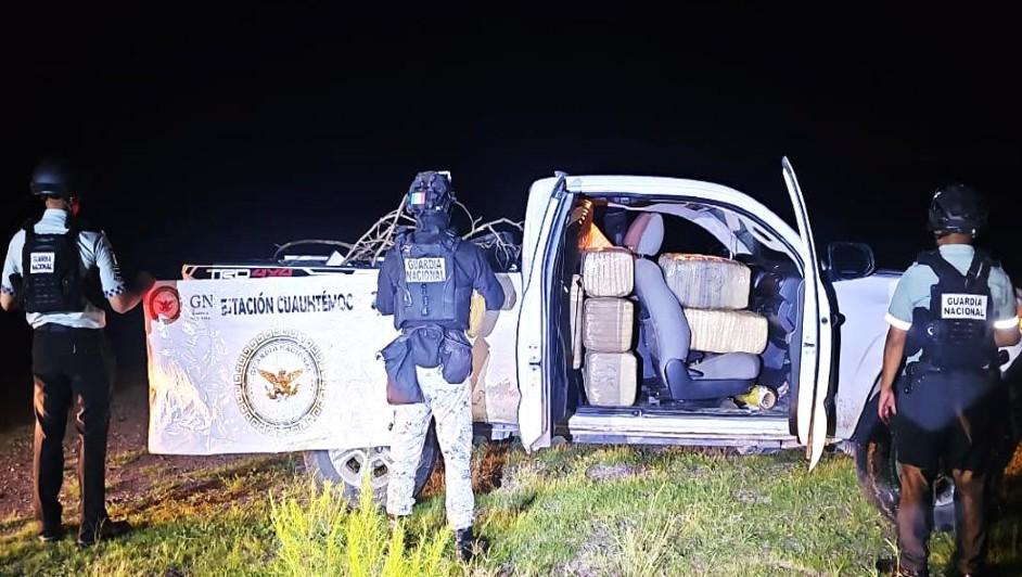 Operativo de seguridad en México asegura armas y drogas | Especial
