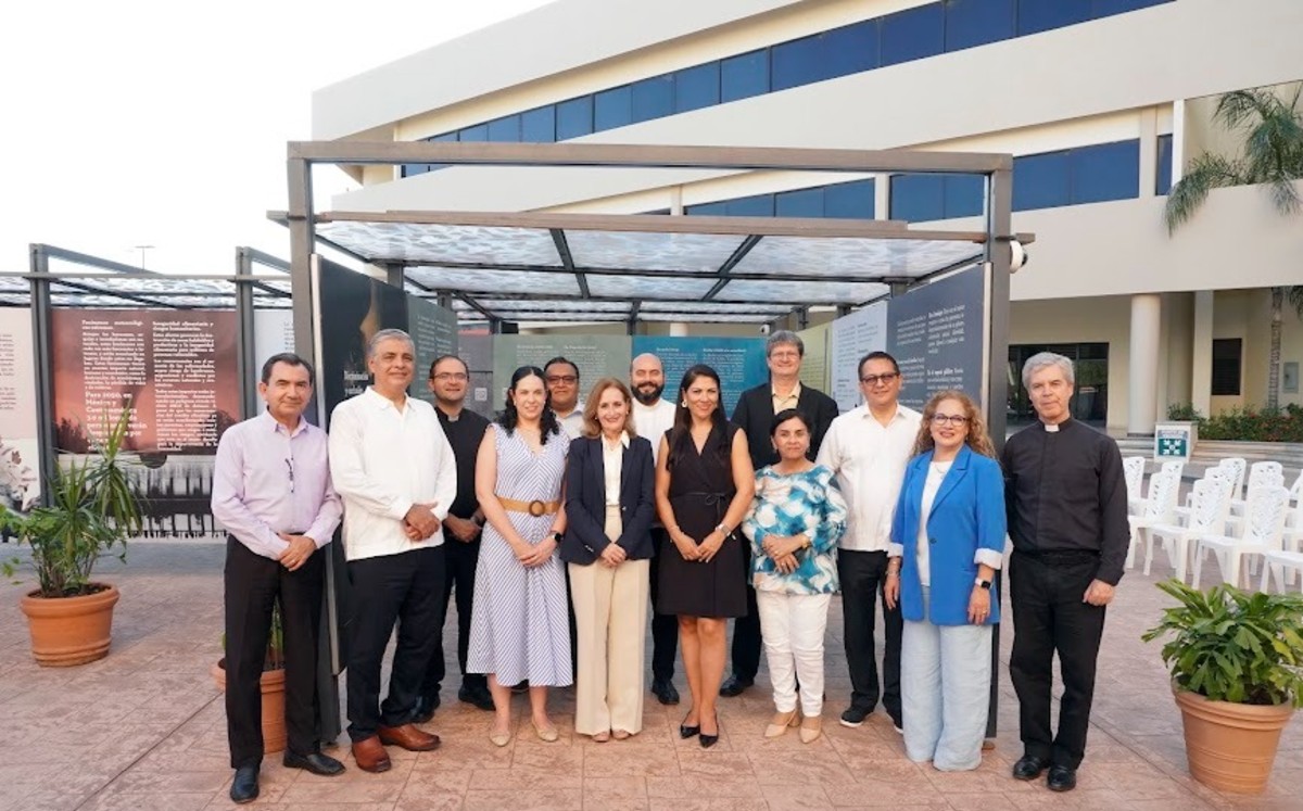 Inauguran Túnel Audiovisual de Memoria en el IEST. | Sergio Sánchez