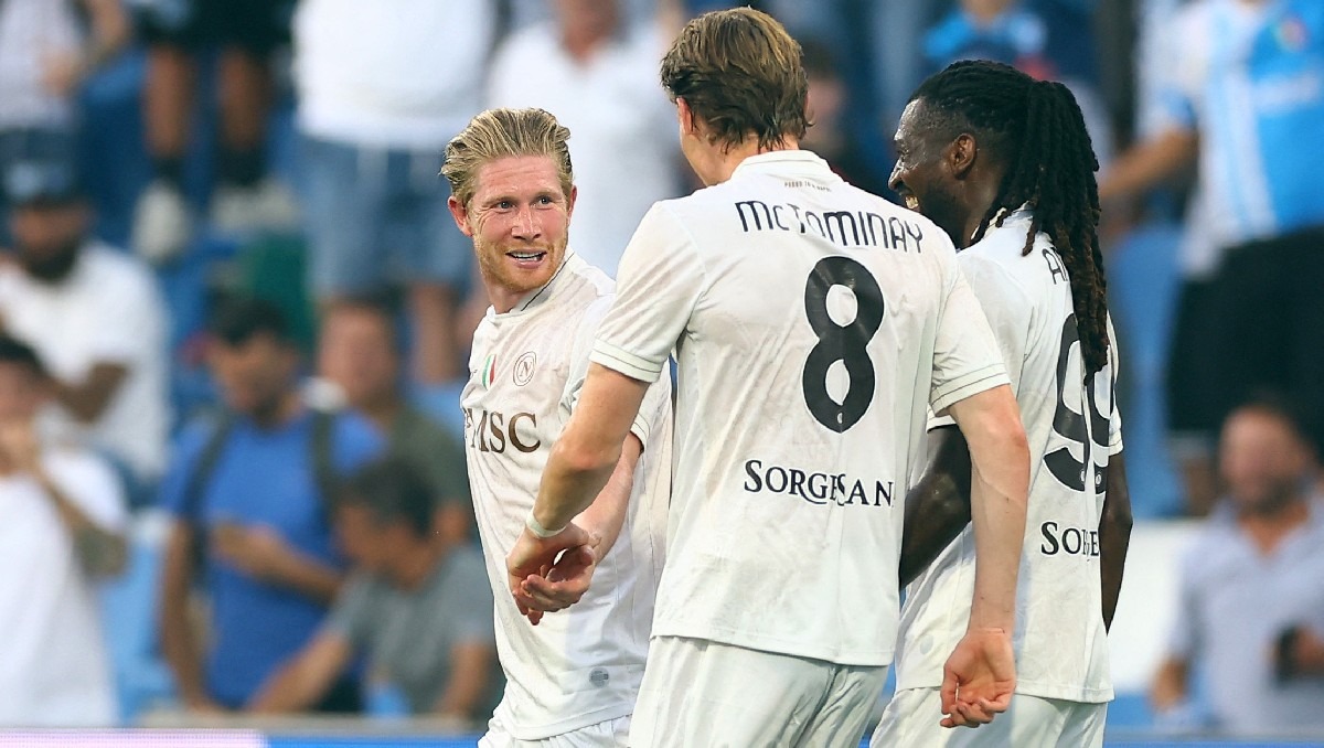Kevin De Bruyne marca en su primer partido con el Napoli vs Sassuolo (Reuters)
