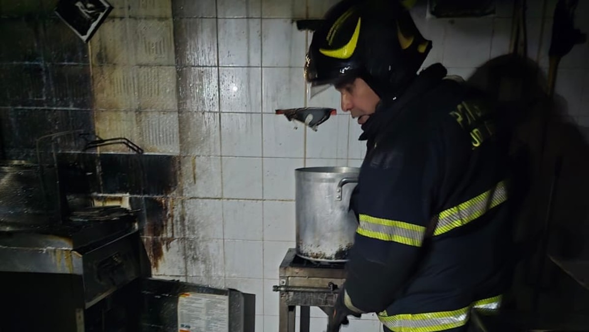 El aceite de la freidora provocó un incendio. | Especial