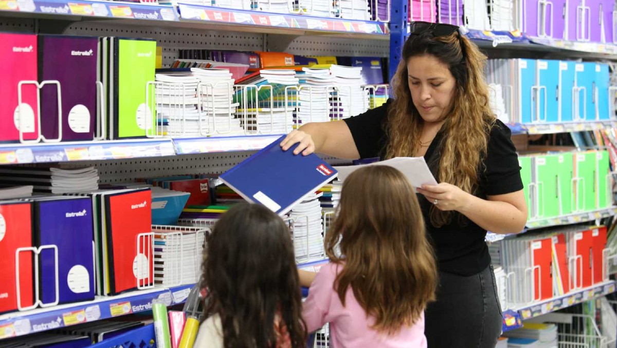 Compras de útiles escolares en Nuevo León.  | Luis Guerra