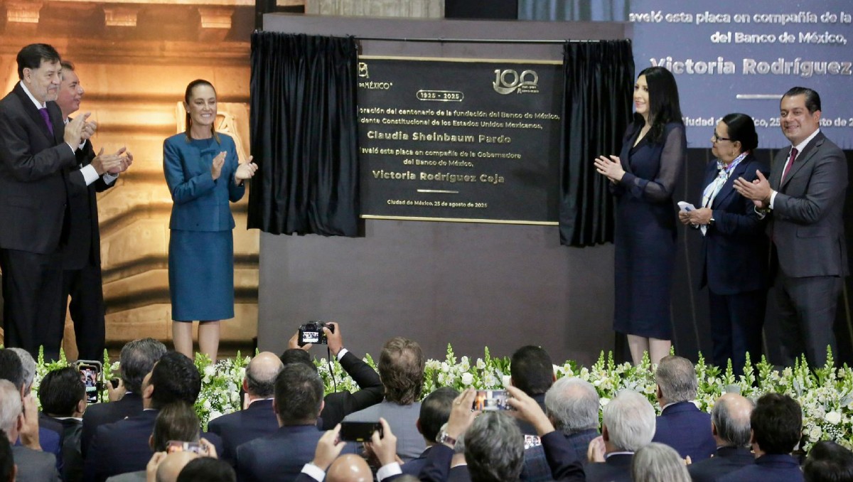 Sobre la digitalización y acceso a internet, la presidenta de México enfatizó en que nuestro país no puede quedarse atrás. Foto: Ariel Ojeda