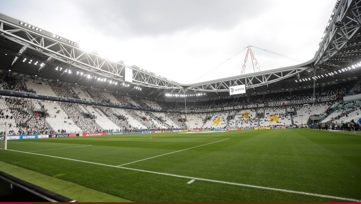 Director del futbol de Italia teme por perder la sede de la Euro 2032 (AP)