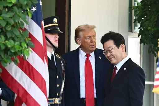 Donald Trump y Lee Jae Myung conversaron sobre comercio y defensa en la Casa Blanca. | AFP