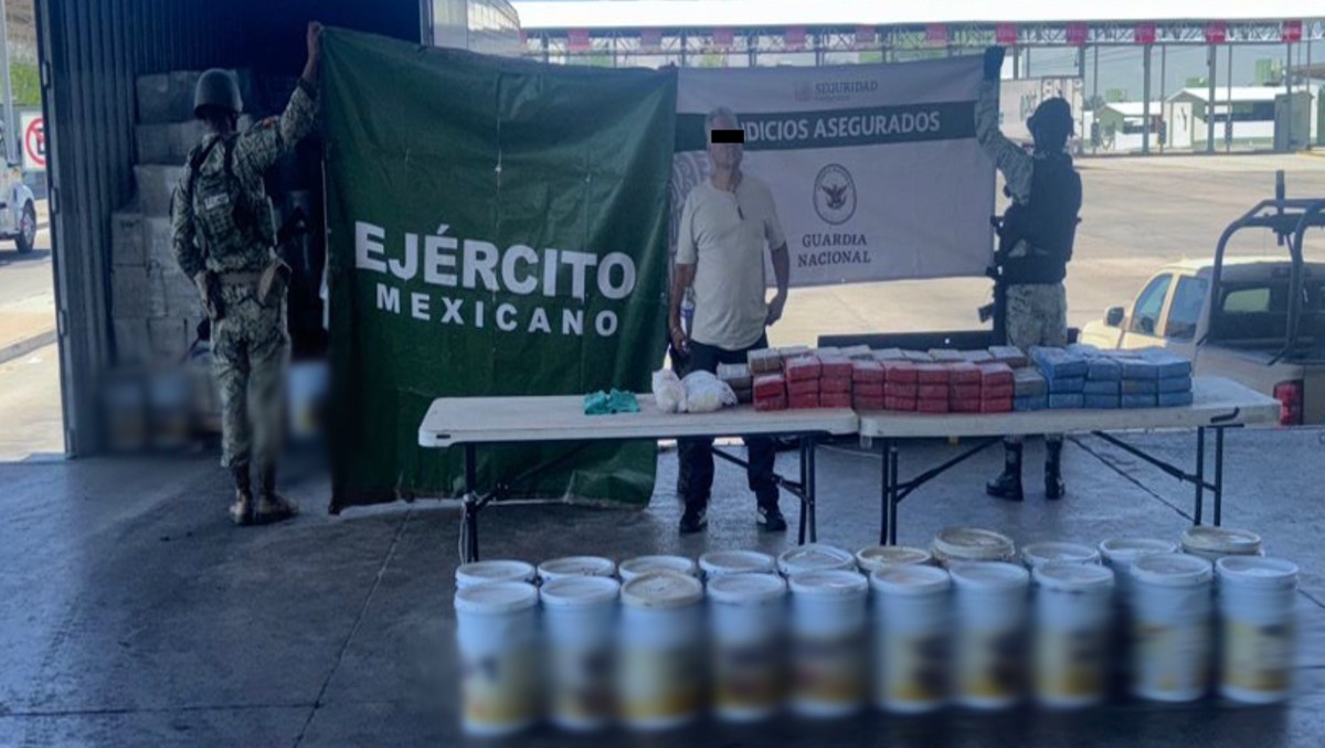 Un hombre fue detenido tras hallar cocaína en un tractocamión en Sonora. | SSPC