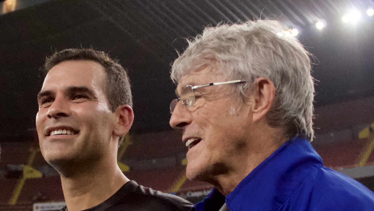Bora Milutinovic visita a la selección mexicana durante su mirociclo (Imago7)