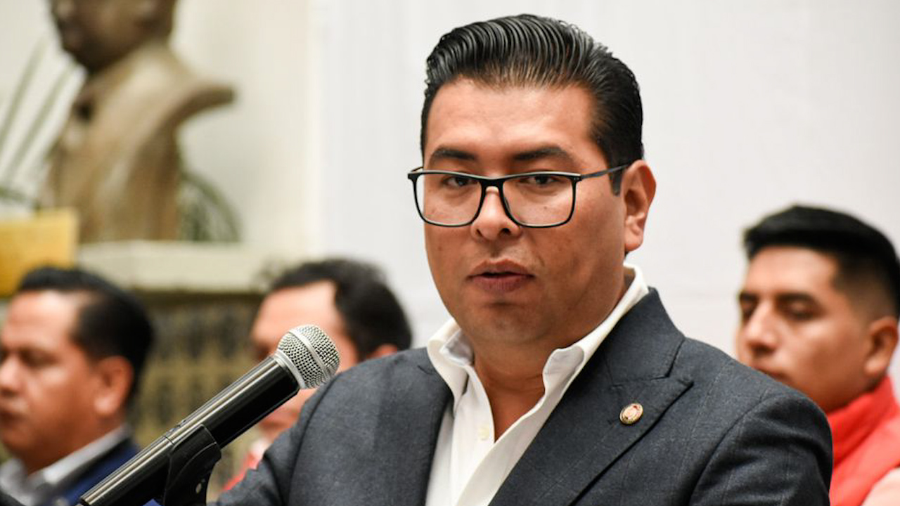 Es una decisión personal: Camarillo abandona militancia tricolor del PRI Puebla