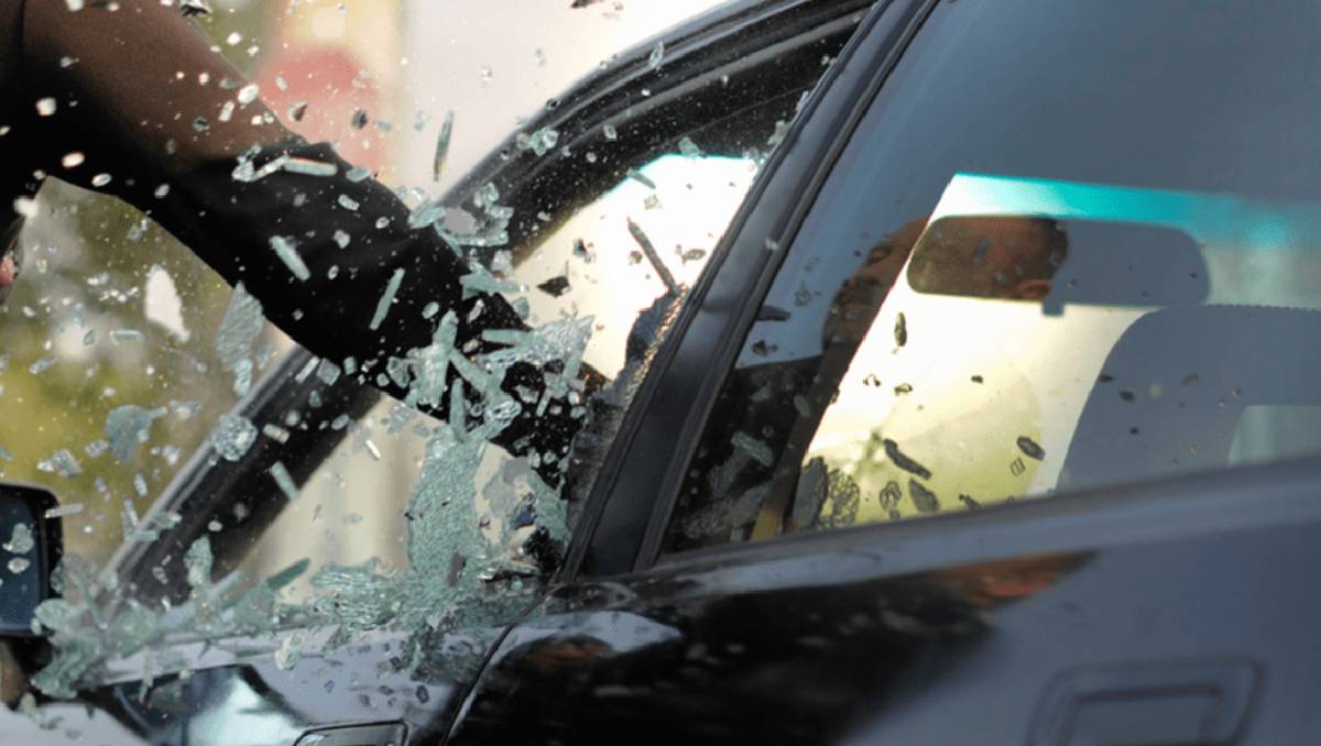 En Ecatepec, un hombre ebrio persiguió y atacó con un objeto metálico el auto donde viajaba una familia con un menor. | Especial