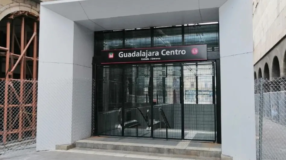 Los heridos bajaron en la estación Guadalajara. (Alan Castellanos)