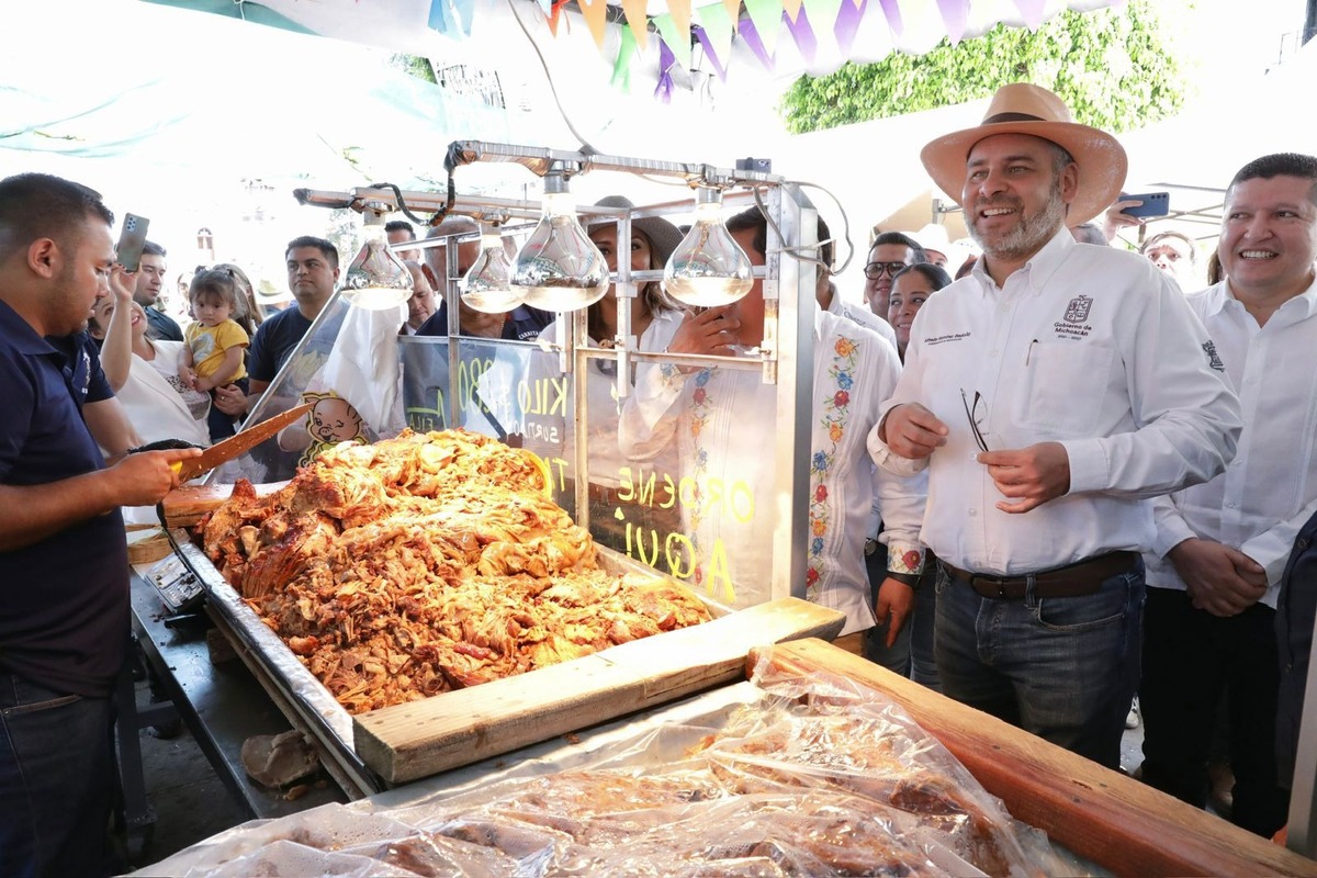 Alfredo Ramírez Bedolla anuncia la certificación oficial de las carnitas michoacanas por el IMPI | Especial