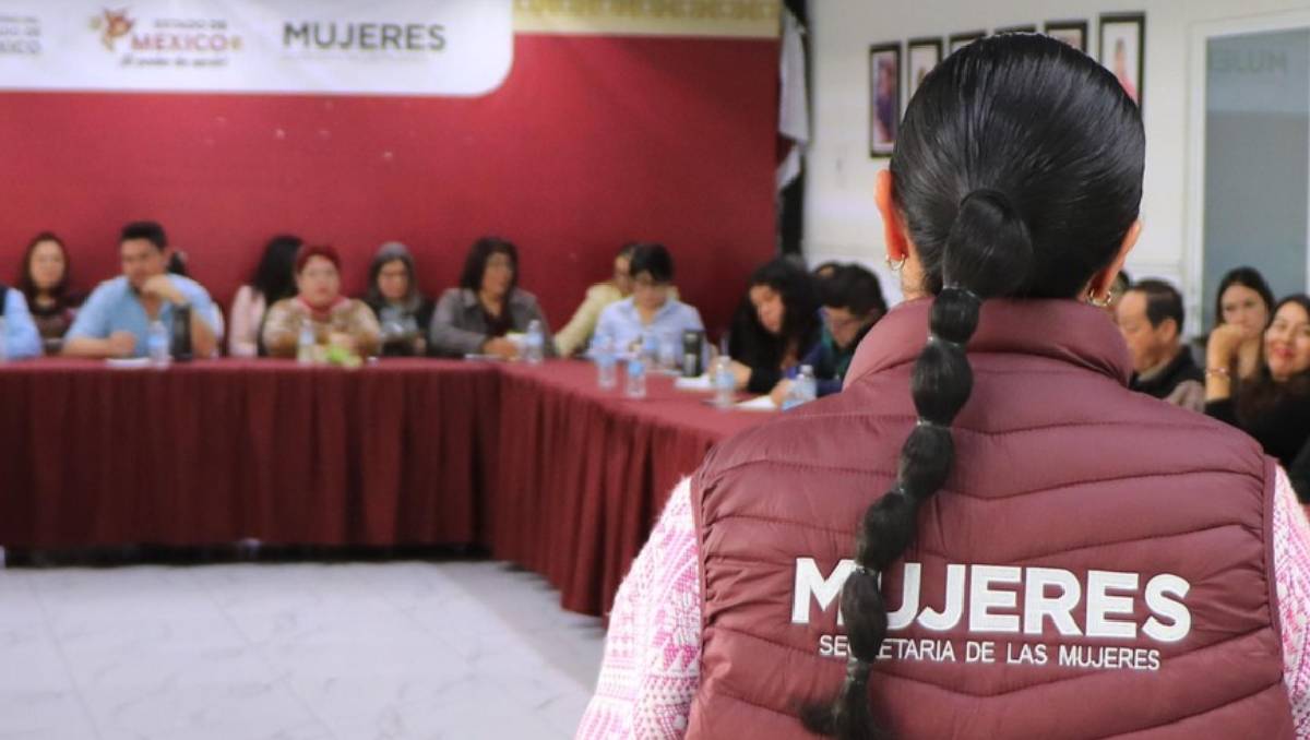 Este centro digital destaca el capacitar mediante el uso de las tecnologías al personal del servicio público estatal y municipal. | Especial