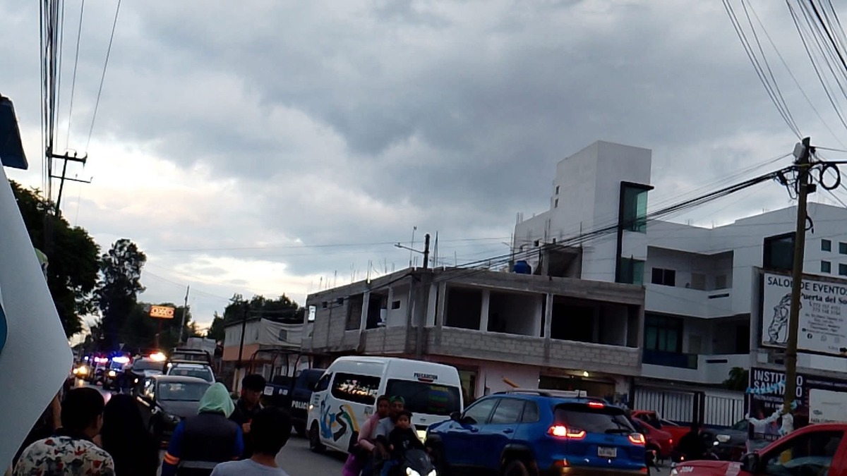 Un grupo de 20 personas intentó obstaculizar la labor policial sin éxito.