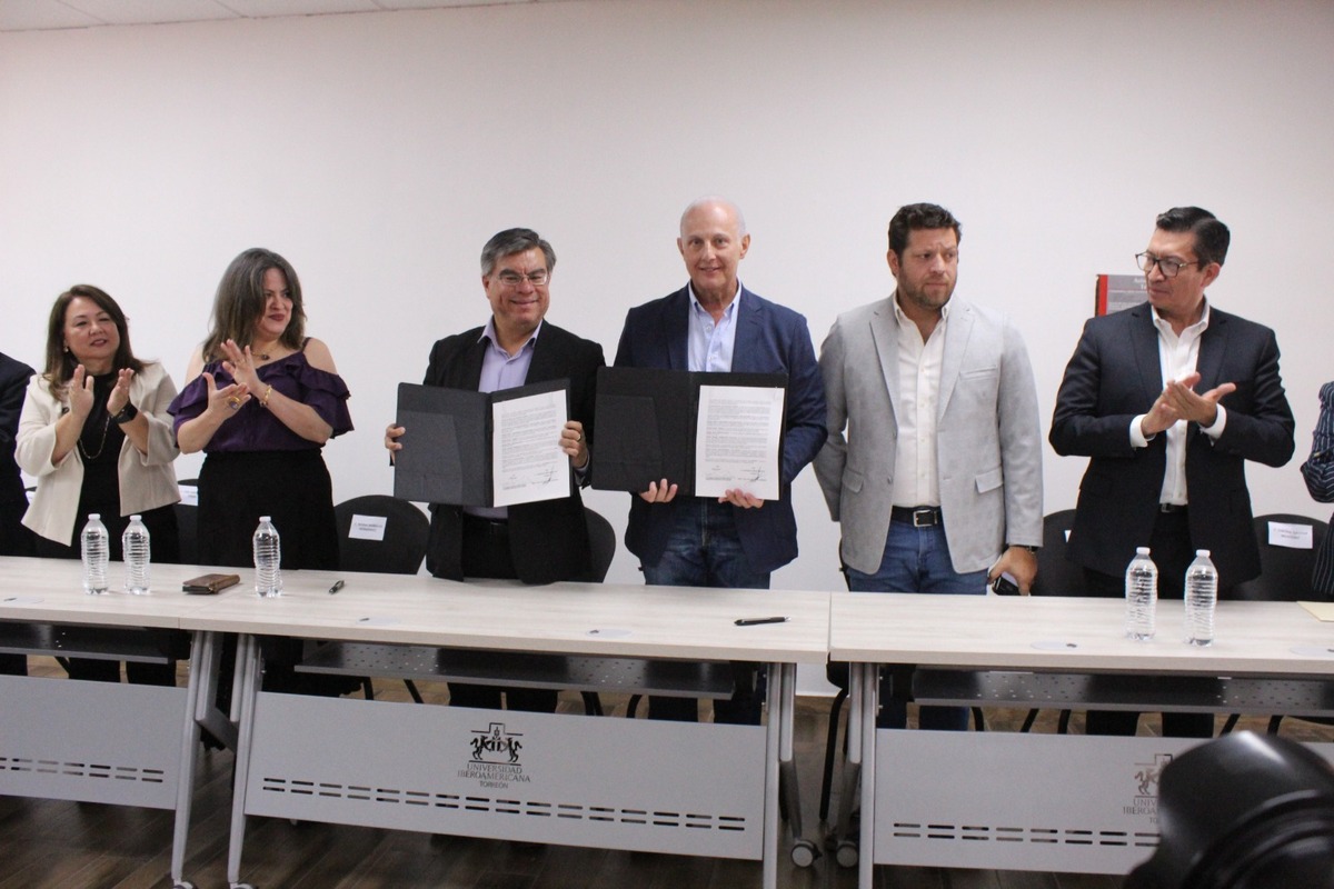 Ibero y Archivo Municipal de Torreón firman convenio de colaboración.| Roberto Amaya
