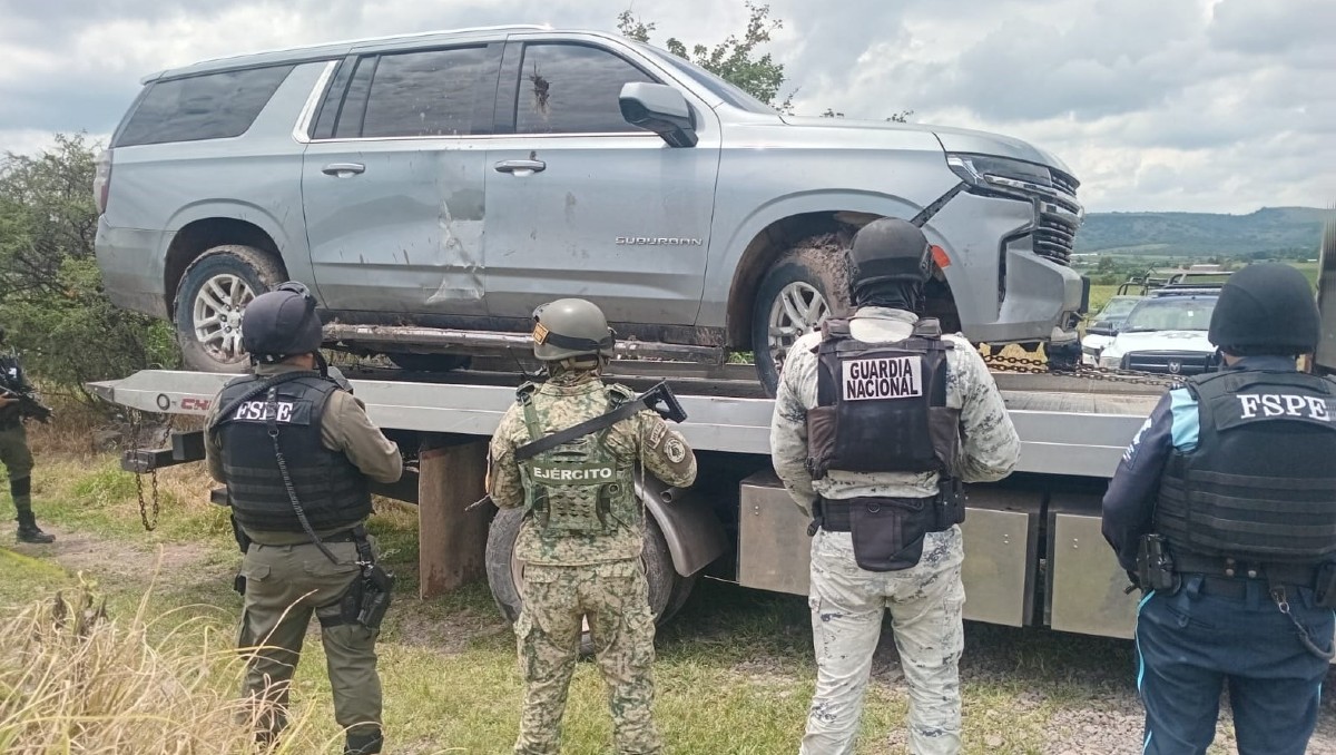Operativo en Pénjamo donde fue desmantelado un inmueble ligado a un grupo delictivo. | Cortesía.