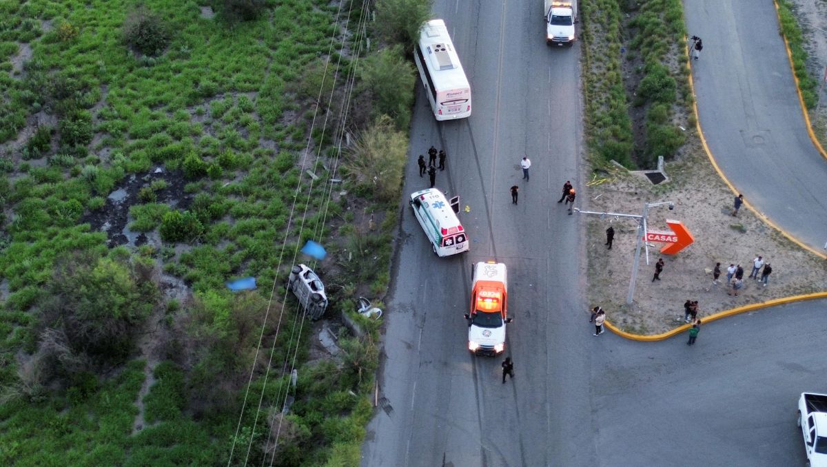 Tras el accidente, la vialidad se mantuvo cerrada por varias horas. | Ángel Mercado