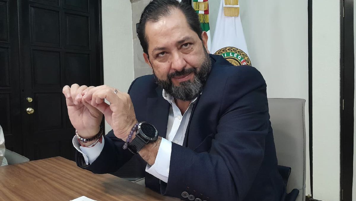 Francisco Vázquez indica que todavía no hay información sobre la organización de los foros por la reforma electoral. Foto: (Claudia Hidalgo)