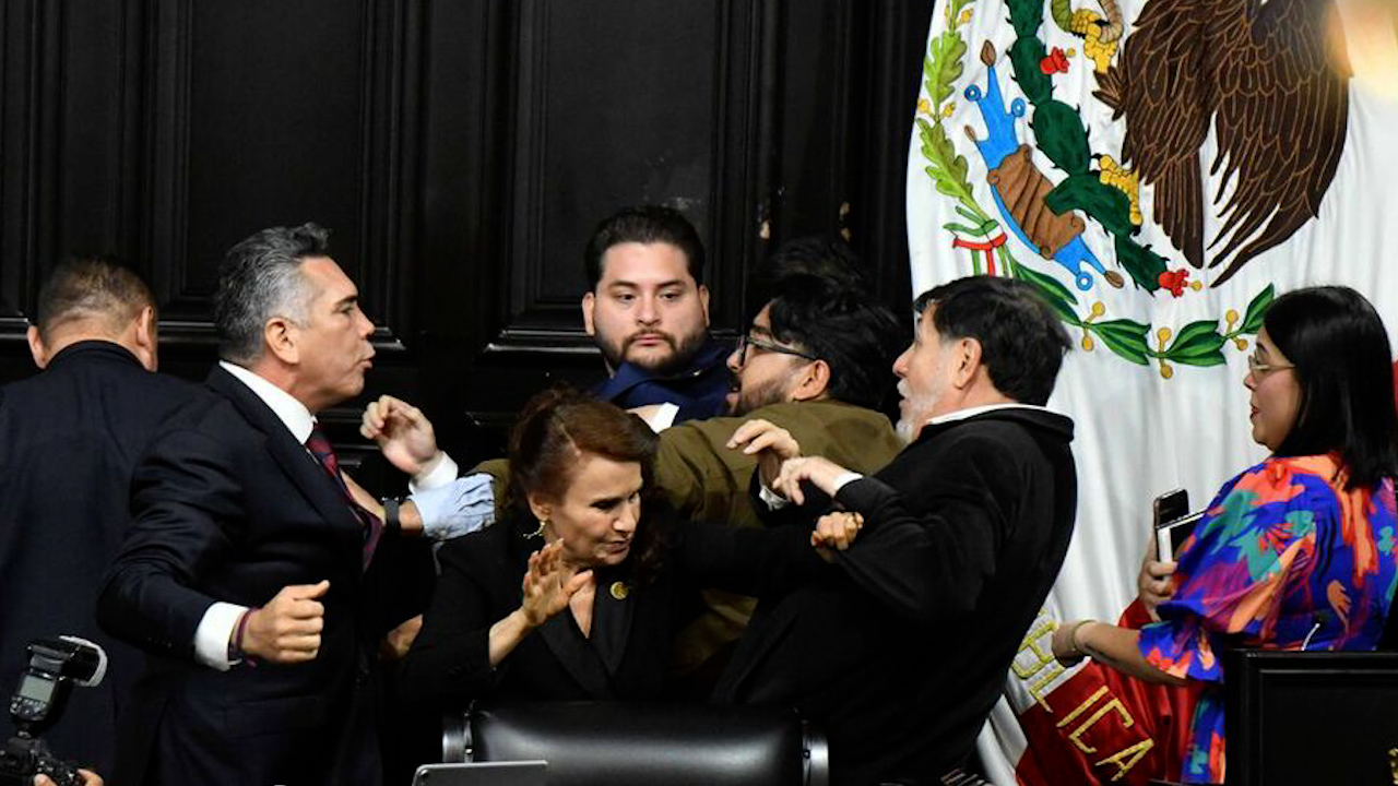 Pelea en el Senado, "resultado de tener a Noroña como presidente":Margarita Zavala