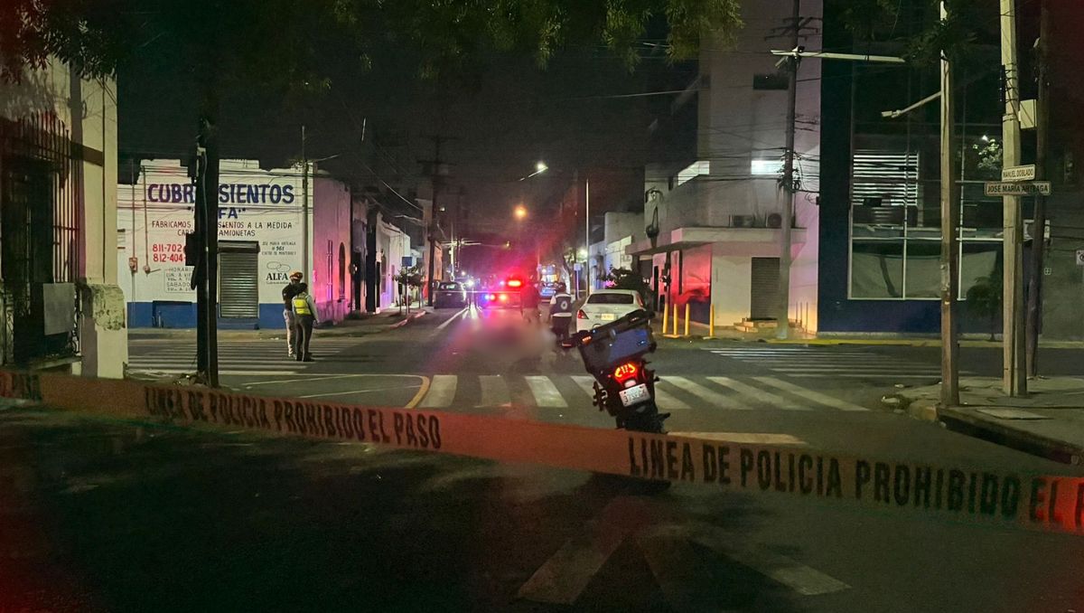 El accidente ocurrió en el cruce de las calles Arteaga y Manuel Doblado. Susana Paredes