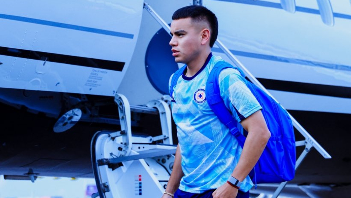 Charlie Rodríguez fue uno de los jugadores que convivió con la afición cementera de Guadalajara (Foto: X @CruzAzul)