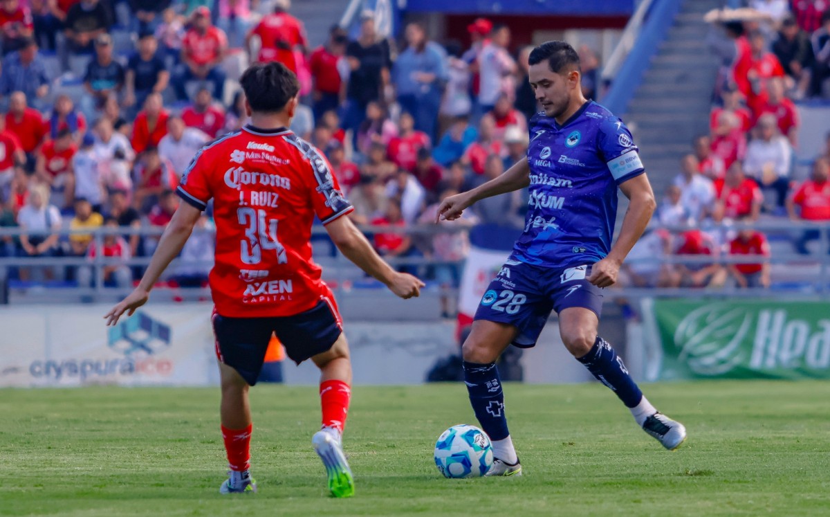 La Jaiba Brava del Tampico-Madero visita a los Freseros del Irapuato. | Víctor Hugo Durán