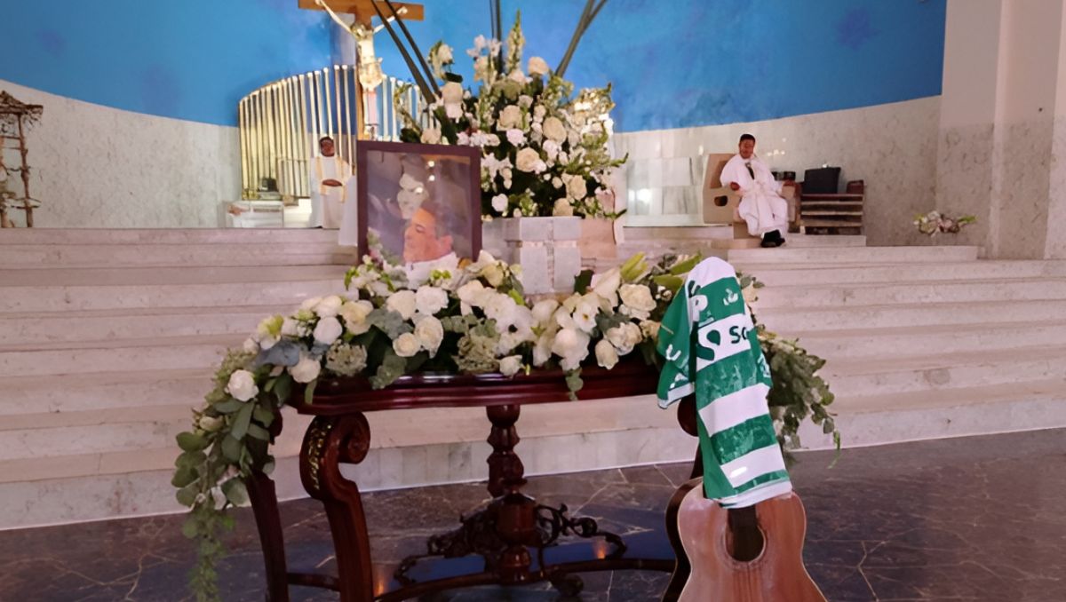 lA misa exequial del padre Zatarain se celebró en la parroquia San José. | Lili Figueroa