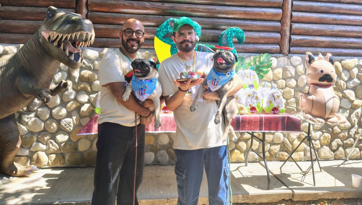 En el festejo también hubo una piñata con temática de Jurassic Park | Miranda Arias