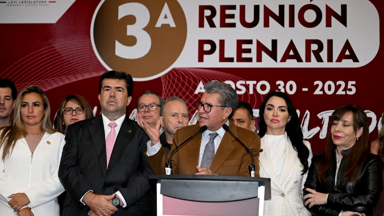 Morena acuerda respetar turno del PAN en San Lázaro, pero 'veta' a Kenia, Döring y Martínez