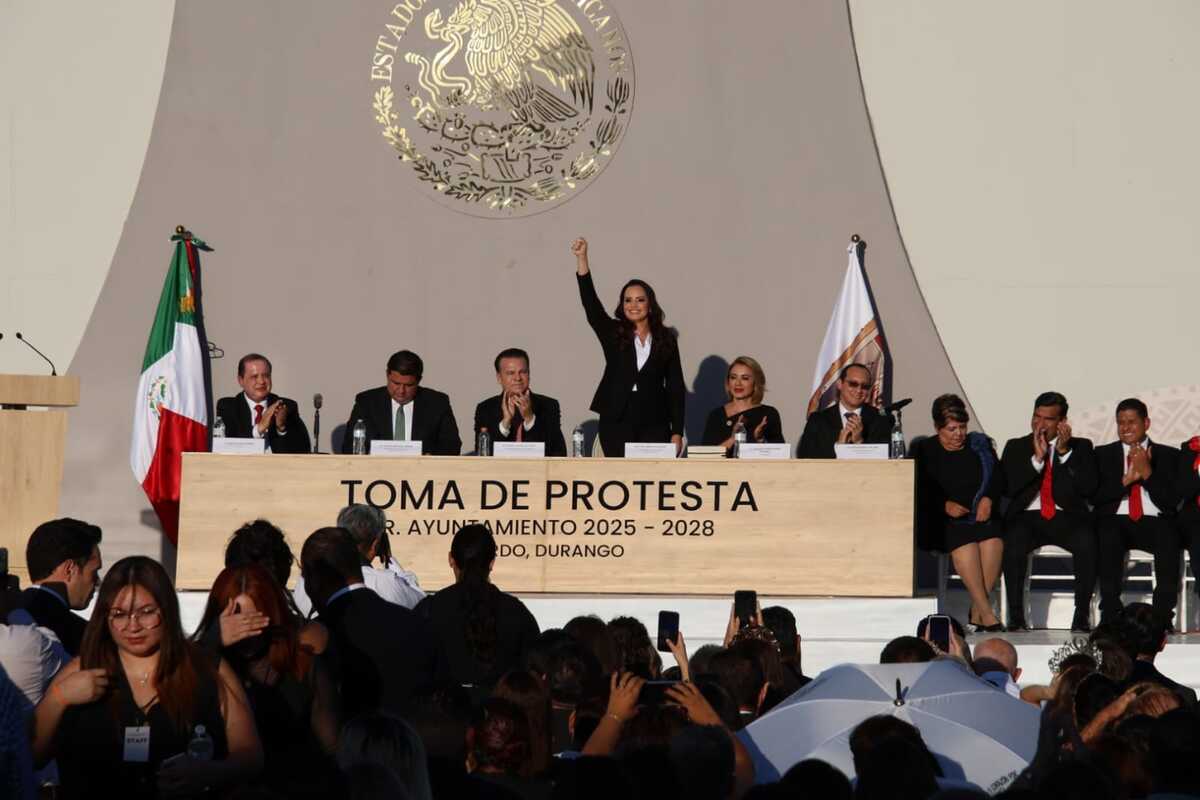 Susy Torrecillas toma protesta como alcaldesa de Lerdo. | Verónica Rivera