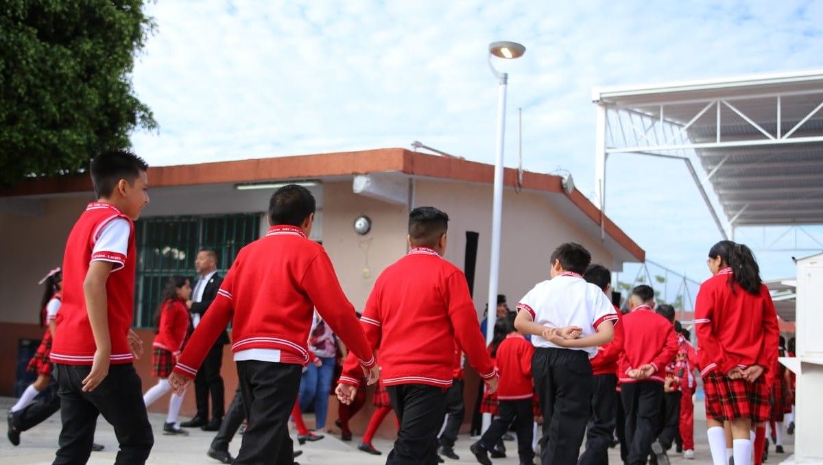 El arranque del ciclo escolar se llevó a cabo con eventos simultáneos en los 46 municipios del estado. | Dany Béjar