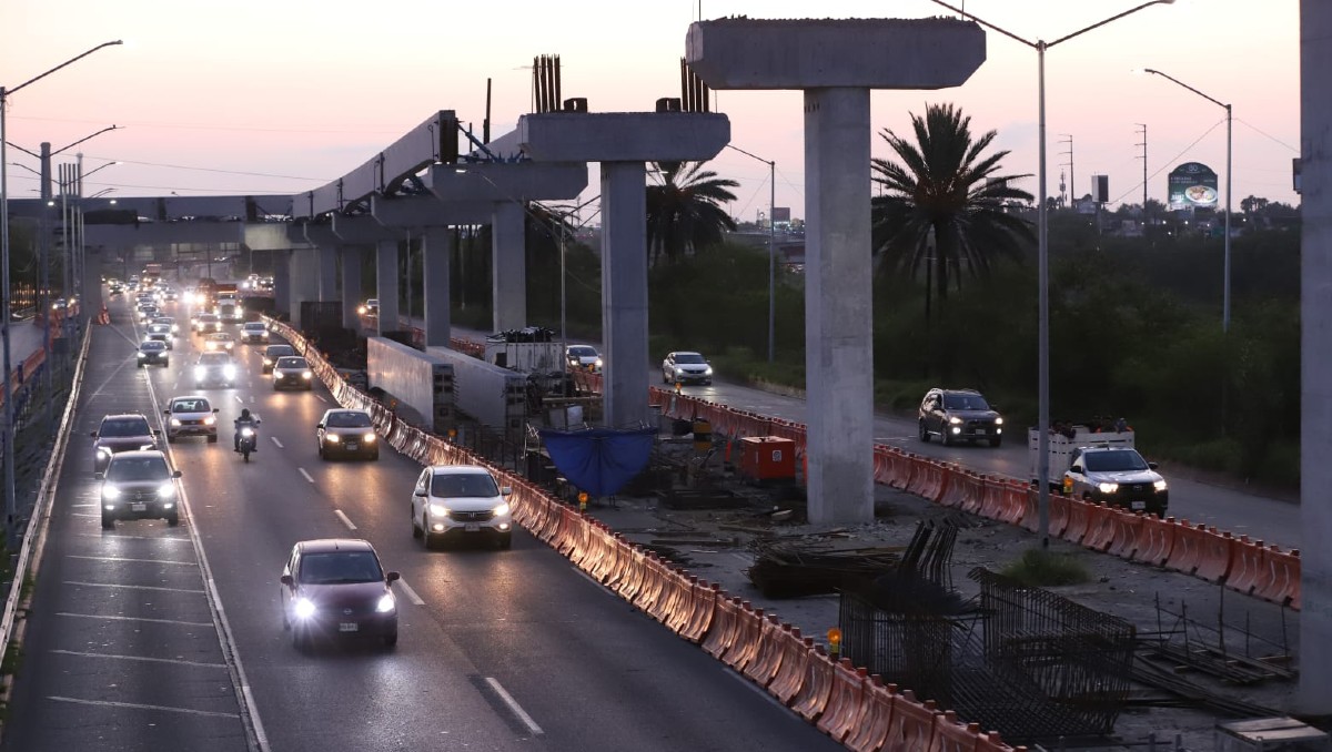 Carriles exprés de avenida Contitución en Monterrey | Roberto Alanís
