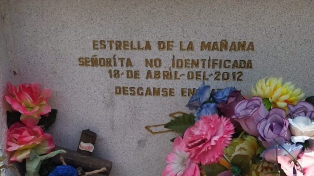 "Estrella de la Mañana" yace en panteón de Yuriria. | Dany Béjar.