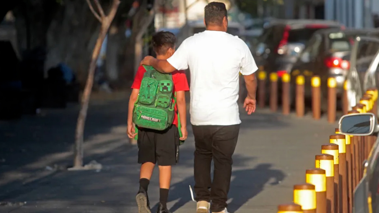 Inicio del ciclo escolar 2025-2026 con 530 mil alumnos en aulas de SLP
