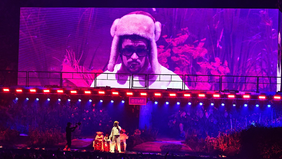 Bad Bunny inició la residencia con nueve espectáculos vendidos exclusivamente a los residentes de Puerto Rico. (The New York Times)