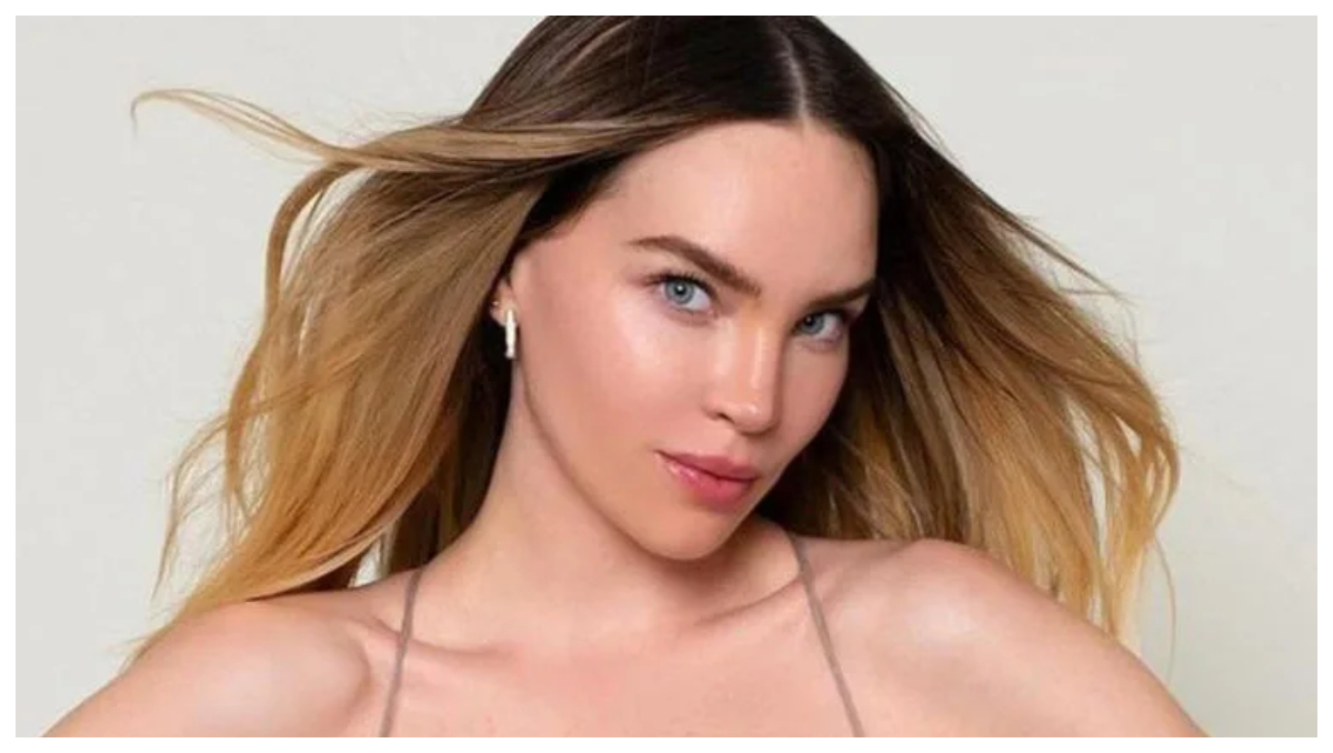 Belinda deslumbra en TikTok con bikini verde y estilo único