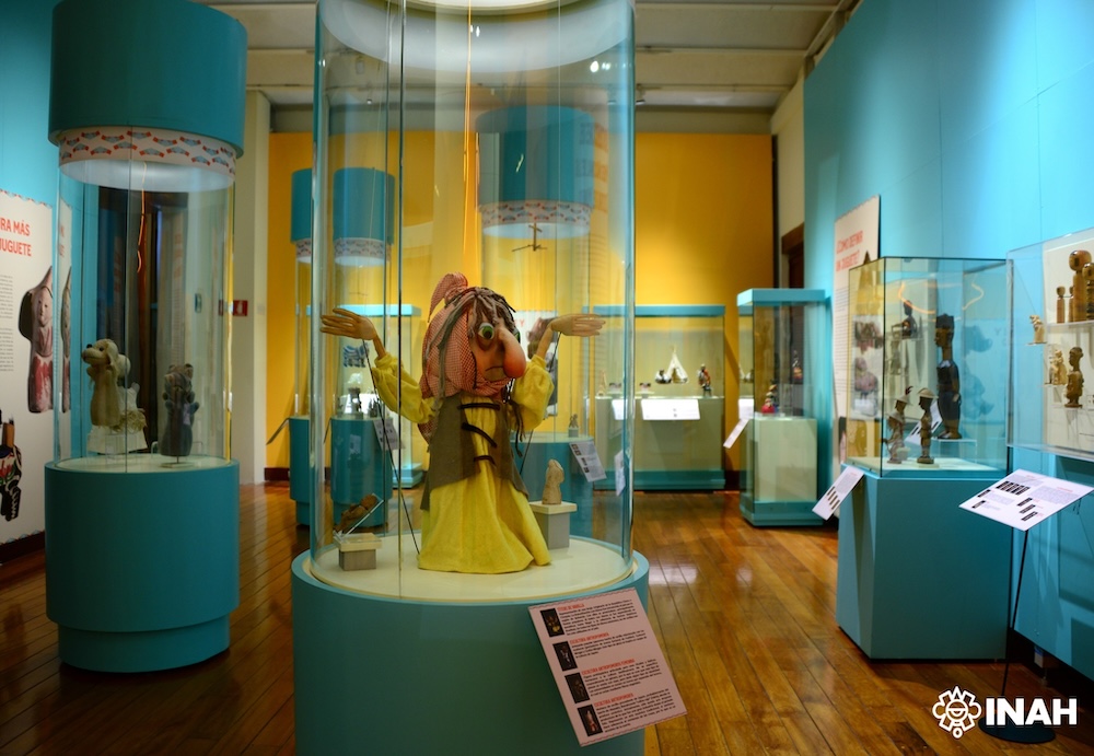 La exposición recuerda que la historia de los juegos y juguetes también es parte de la historia de la humanidad. | Mauricio Marat, INAH