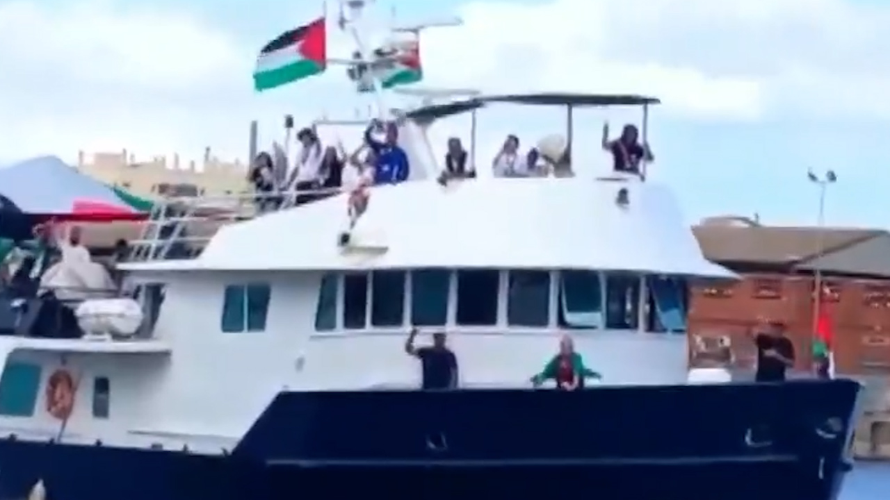 Flotilla de barcos zarpó desde Barcelona, España, hacia Gaza, manda ayuda humanitaria