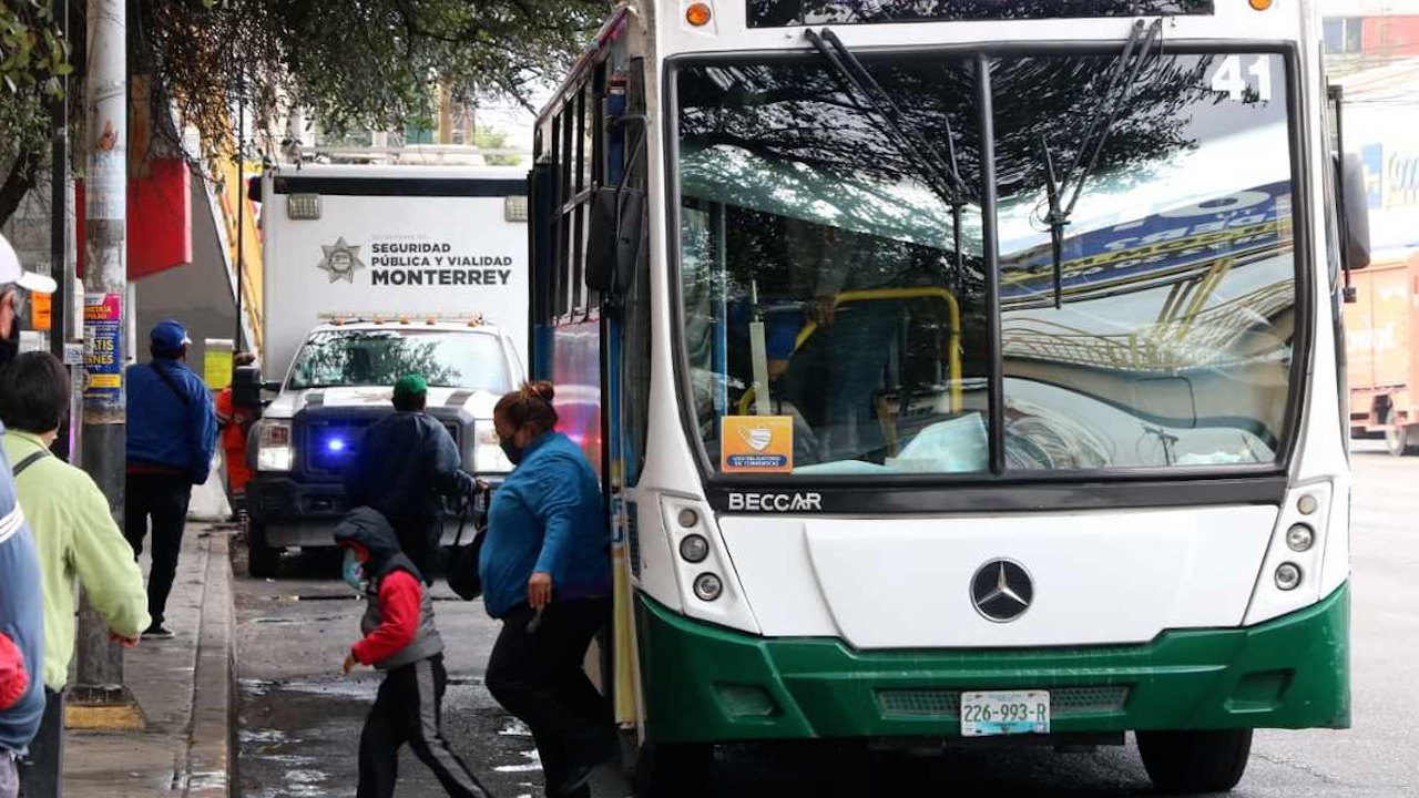 Aumenta tarifa del transporte público en Edomex; usuarios denuncian malas condiciones