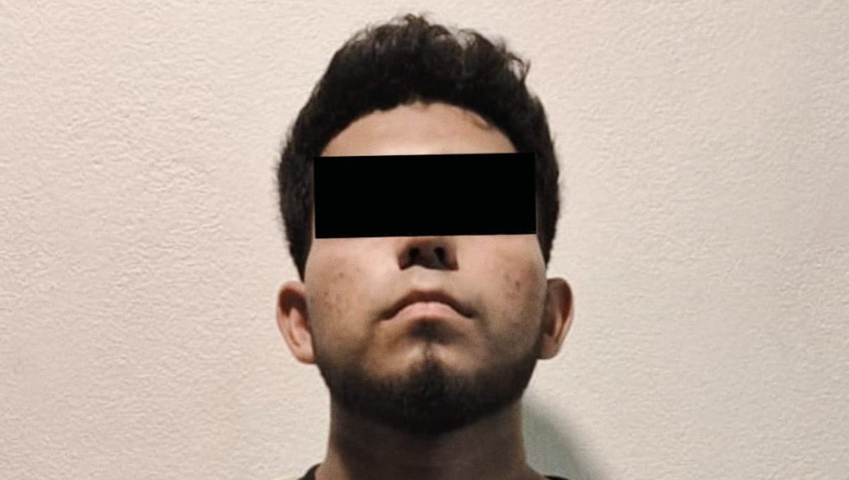 El detenido, identificado como Gael Alexander de 20 años, cuenta con antecedentes por robo con violencia en vía pública y robo a negocio. Especial