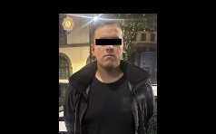 El hombre presuntamente usó un cuchillo para agredir a su pareja.
