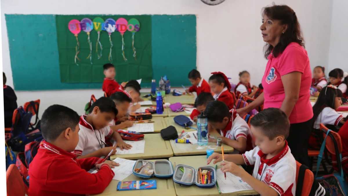 Los estudiantes de Guanajuato tendrán dos días sin clases, pero solo uno de ellos se convierte en puente. | Foto: Dany Béjar.