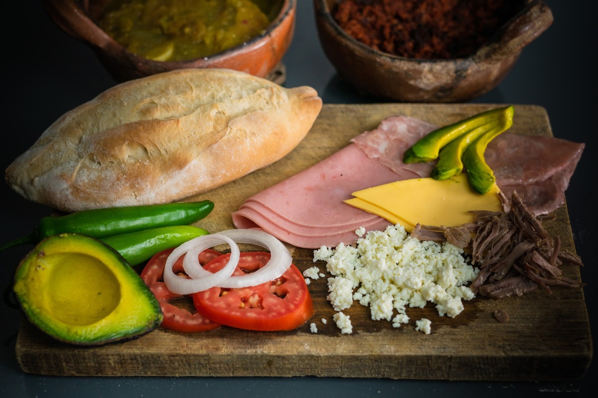 Ingredientes de la torta de la barda | Facebook: Tortas de la barda Leo