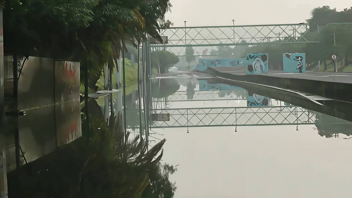 La avenida Gran Canal registra algunas inundaciones. | Especial