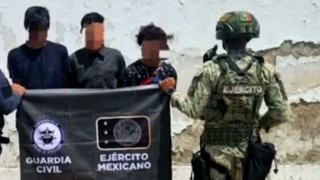Detienen a tres por "halconeo" para el CJNG en Apatzingán