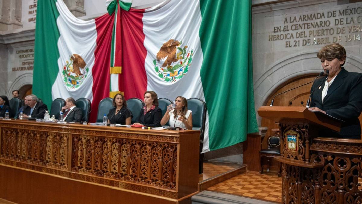 Poder Ejecutivo no ha definido aún al Congreso del Edomex fecha exacta del segundo informe de la gobernadora. Foto: Cuartoscuro