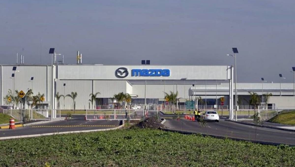 Empleado de Mazda fue asaltado y despojado de su camioneta en Valtierrilla.