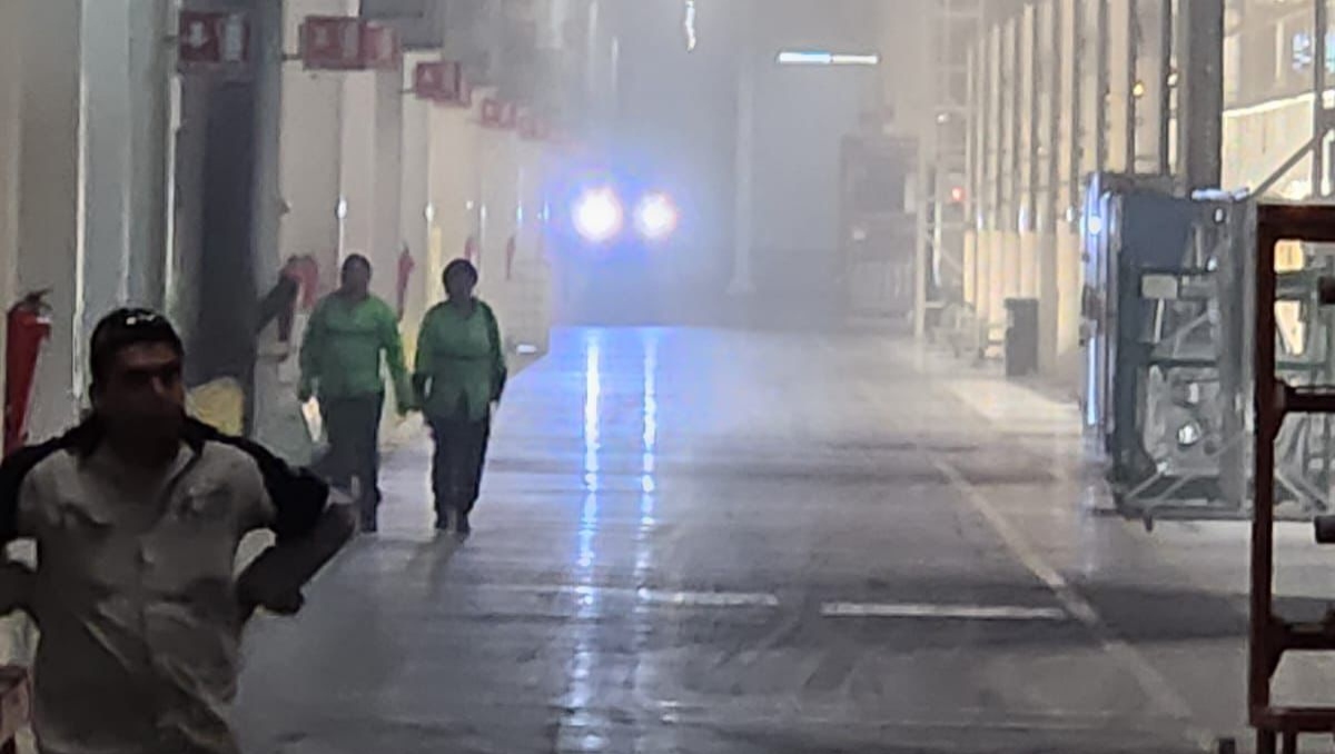 Explosión en nave de Volkswagen Puebla provoca evacuación | Especial