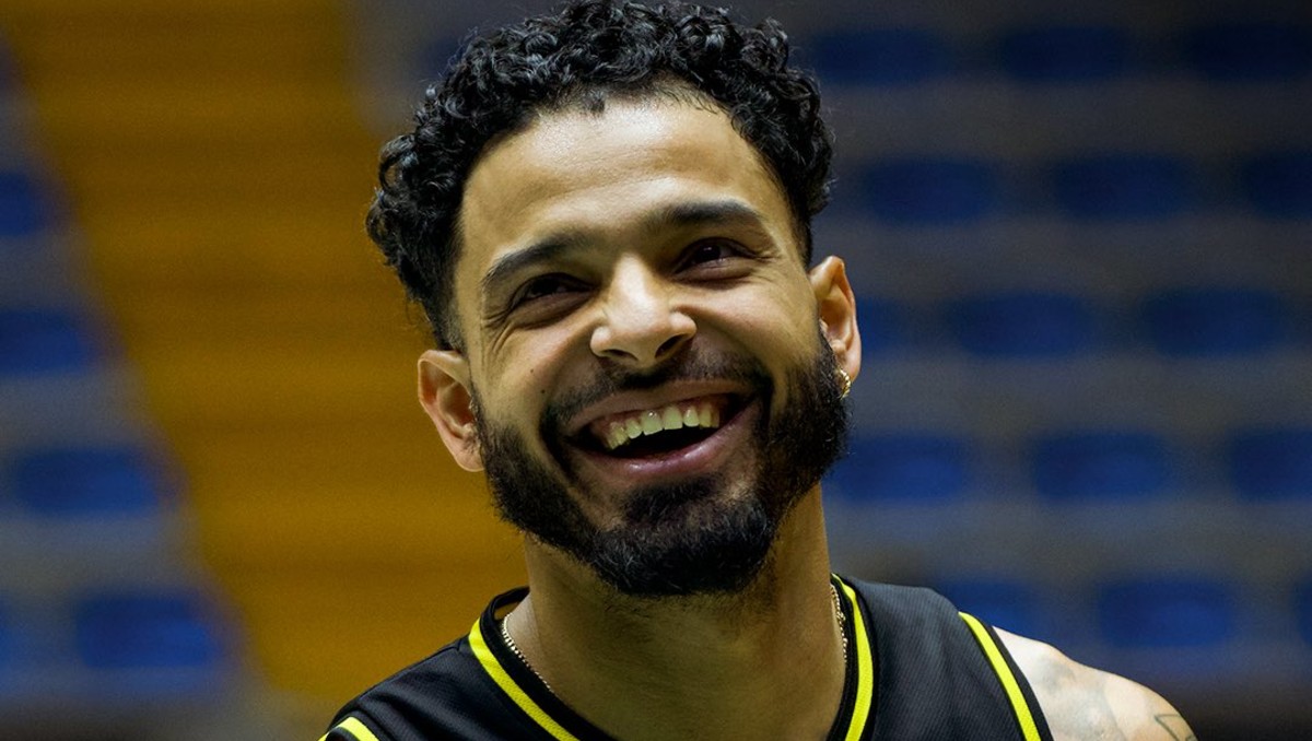 Fuerza Regia barre la serie contra Abejas y suma 14 triunfos en LNBP (X @Fuerza_Regia)