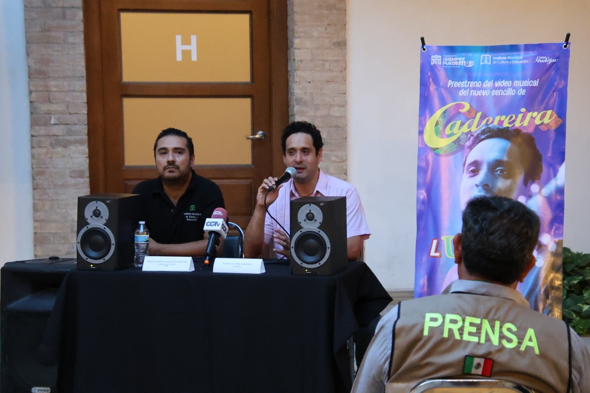 El grupo lagunero presentó su nuevo videoclip, cerrando el ciclo de 'El Baquetón' y apostando por una propuesta  experimental.| Verónica Rivera