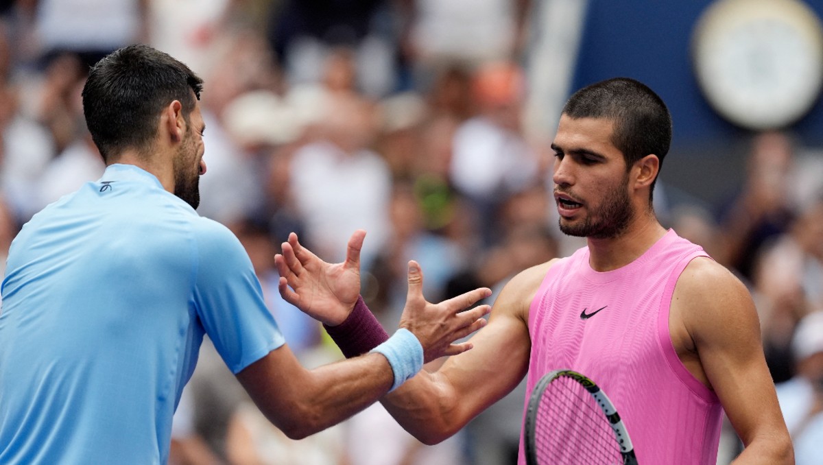 Carlos Alcaraz vence a Novak Djokovic y avanza a la final del US Open 2025 (Reuters)