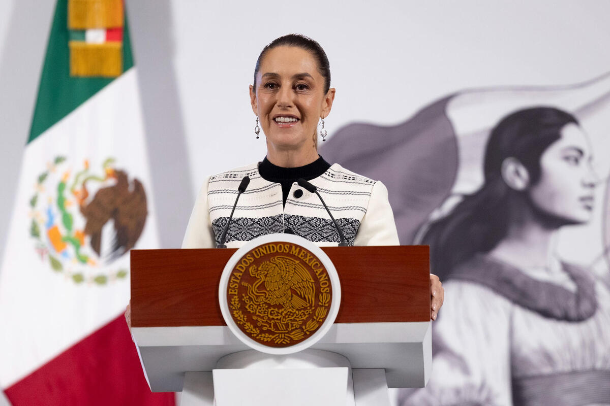 Claudia Sheinbaum, durante una rueda de prensa este viernes, en Palacio Nacional. | EFE
